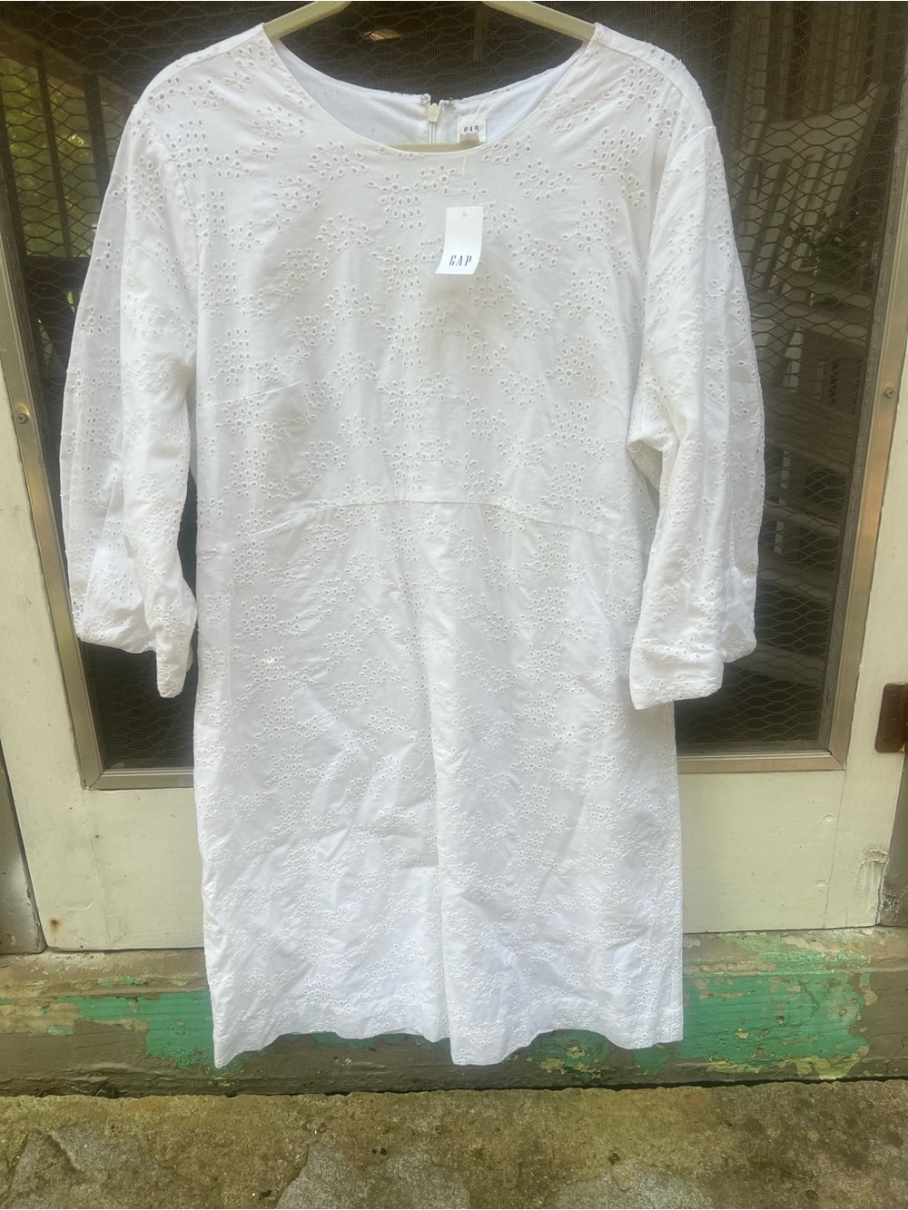 GAP White Broderie Anglaise Shift Dress